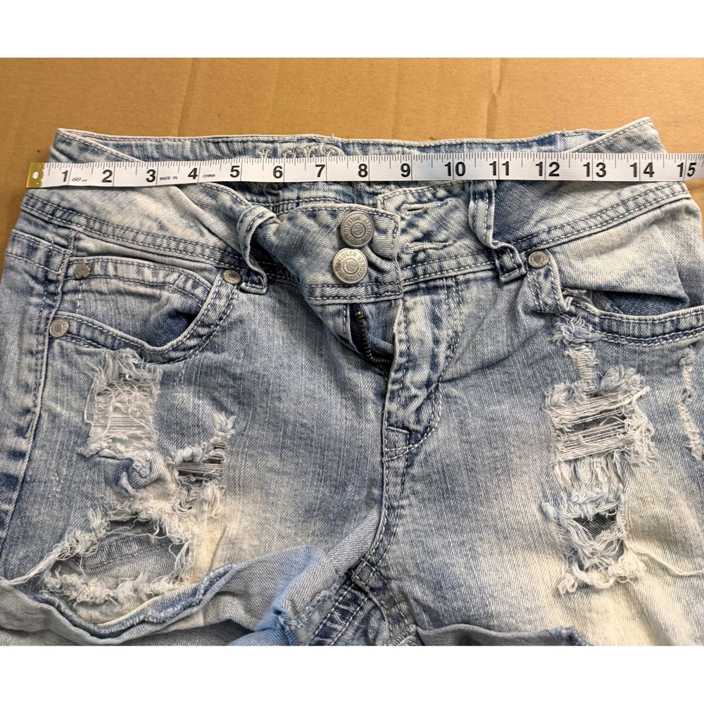 Wallflower Denim Distressed Jean Shorts Light Wash Rhinestone Pocket Size 7 Regu